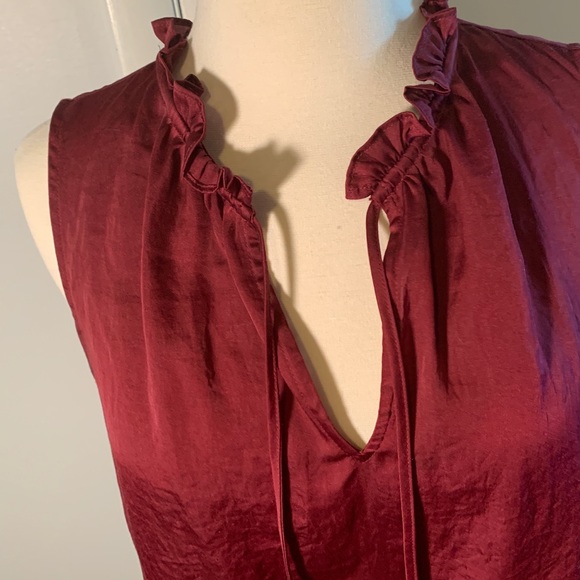 LOFT Shell with Ruffled Neckline, M - Picture 4 of 9